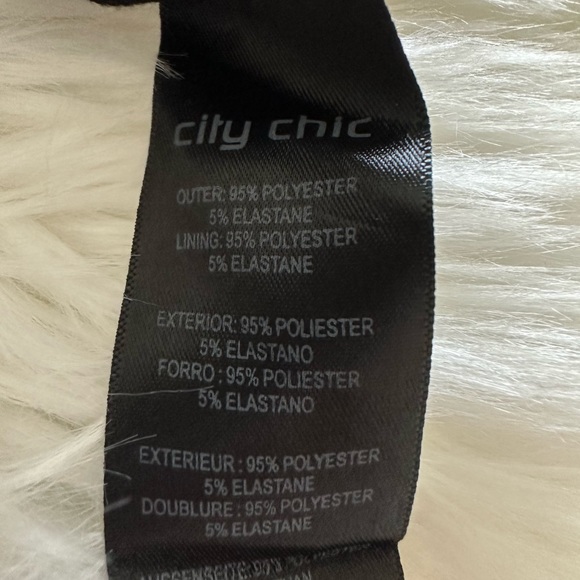 Gently worn City Chic flounce ruffled skirt - Picture 4 of 5